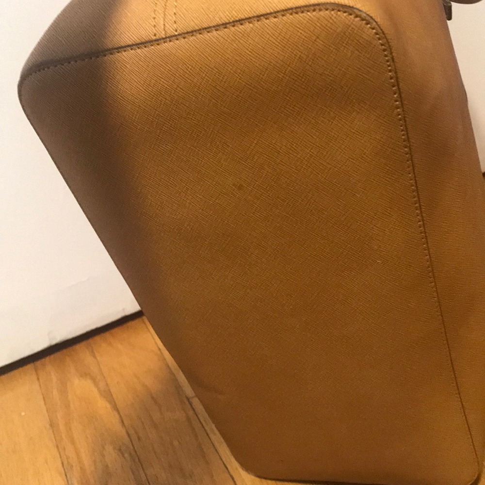 larga michael kors bag - Picture 2 of 2